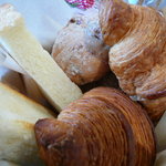 ･･･et puis les chaises - 