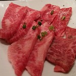 焼肉と料理シルクロード - 和牛４種盛