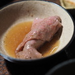 焼肉うしごろ - 上ミスジを甘い出汁でっ