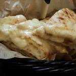 カトマンドゥカリーPUJA - ファミリーコース：チーズナン