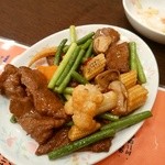 桃李 - 牛肉とニンニク茎の辛み炒め