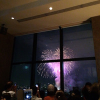 R restaurant & bar - 