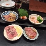 北新地たゆたゆ - 豚刺し5種
      (さっと湯通し)