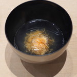 三谷 - 海鼠の卵巣　昆布出汁のお椀　(2015/06)