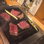 立喰い焼肉 治郎丸 - 