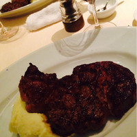 37 Steakhouse & Bar - 