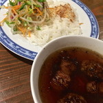 ハノイ・カフェ - 【ブンチャー】自家製丸麺を使用