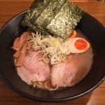 旬風 - 特製こく旨正油らー麺