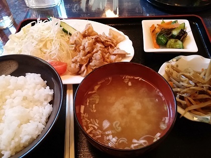 戸塚ドリームランド時代の飲食店街・ 信濃路の500円定食ランチ