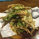 島料理 海響 - アーサとごぼうのかき揚げです。