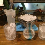 島料理 海響 - 泡盛セットです。泡盛は水割りが基本です。