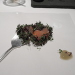 オマージュ - 食べる時には、木を外して頂きます