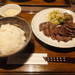 もりの屋 - 焼き牛タン定食1.5倍