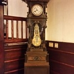 雲仙観光ホテル - 大きな古時計(現役)。