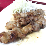 吾助 - 焼き鳥…100円（1本）
