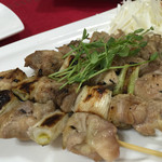 吾助 - 焼き鳥…100円（1本）