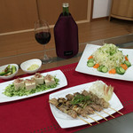 吾助 - 焼き鳥…100円（1本）