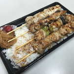 吾助 - 焼き鳥弁当…500円
