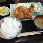 あづま - チキンカツ定食(800円)