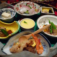 和食 ステーキ よひら - 器の蓋を取るとこんな感じ☆
