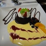 タイヨー ステーキ ハウス - Molten Lava Cake 7ドル