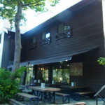 至仏山荘 - 山の鼻にあるお店の外観