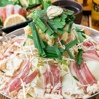 油かすのコクと野菜の甘さが絶妙♪当店自慢の「かすもつ鍋」