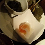 GRILL 炙之介 - 卵黄漬け・ばい貝・もずく