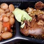 たまや - たまや ＠板橋本町 自家製 幕の内弁当に盛られる油淋鶏・野菜豆