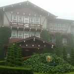 雲仙観光ホテル - スイスシャレー風の外観。