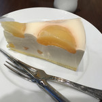 ハーブス 渋谷ヒカリエ シンクス店 - 桃のレアチーズケーキ