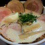 ラーメン家 みつ葉 - 鶏CHIKI塩チャーシュー大盛り950円