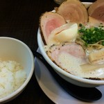 ラーメン家 みつ葉 - 鶏CHIKI塩チャーシュー大盛り950円+ミニご飯50円