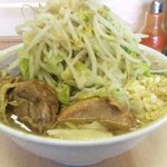 ラーメン二郎 - 小ブタ[ヤサイ、アブラ] ￥750