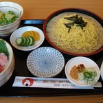 田舎の居酒屋 かじや - 中華つけ麺と小さなまぐろ丼セット　９００円