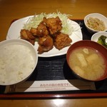 串鳥 - 特製ザンギ定食　620円