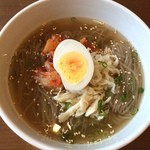 岩見屋 - 冷麺も美味しい