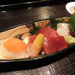 くろぎ - 温玉乗せ青森産アオリイカ、大間のまぐろ、淡路の鯛2015.7