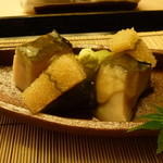 懐石料理 桝田 - 先付（蒸しアワビ、子持ち昆布、青ずいき）