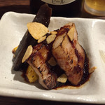 紅紅火火 - カリッと炙り豚　にんにく風味