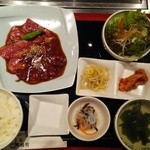 焼肉 平城苑 - 和牛カルビ・ハラミ膳