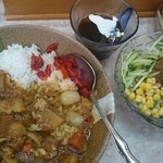 熊公 - カレーライス、サラダ、コーヒーゼリー