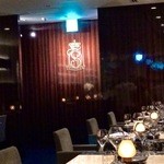 SALONE 2007 - 伸びやかな店内