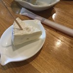 ホットコーヒーについてくるチーズ