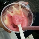 Eternal DetoxJuiceBar  - 中身（王冠やハートの果物たちがざくざく）