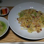 わかば食堂 - 15.07.29【頤和園 霞ヶ関店 人長良次シェフ】四川泡菜・酸辣魚翅番茄湯・八宝炒飯