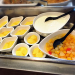 鉄板焼ステーキ 一ッ葉ミヤチク - サラダバーのデザートH27.7