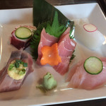 地球屋にんげん亭 - 盛合せ ¥500