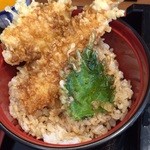 湯桶庵 - 天丼小500円 美味しい！白身魚と海老と葉っぱ