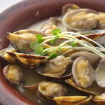 Garlic-style clams